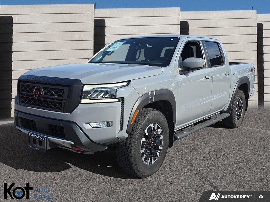 2022 Nissan Frontier PRO-4X Crew Cab 4WD