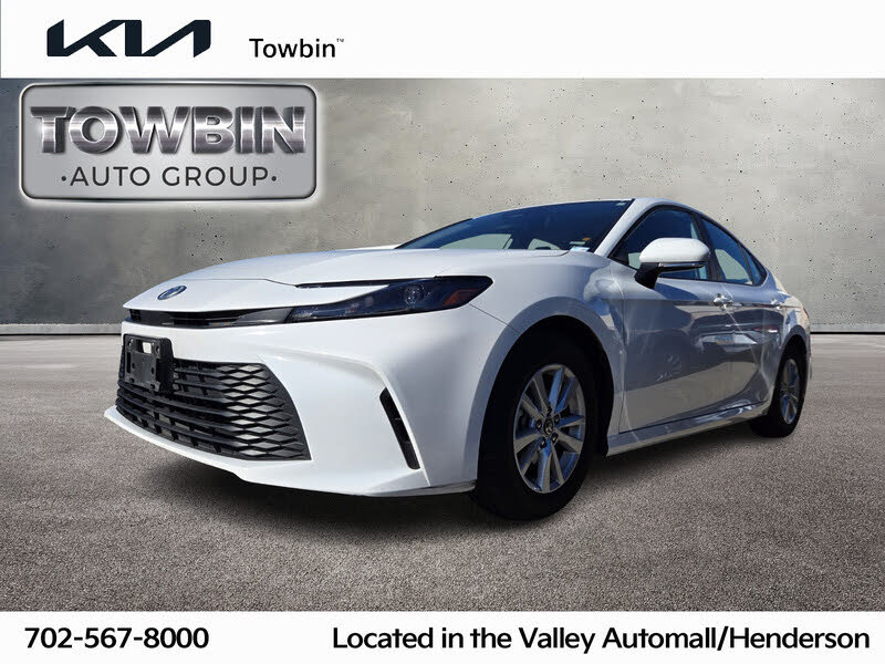 2025 Toyota Camry SE FWD