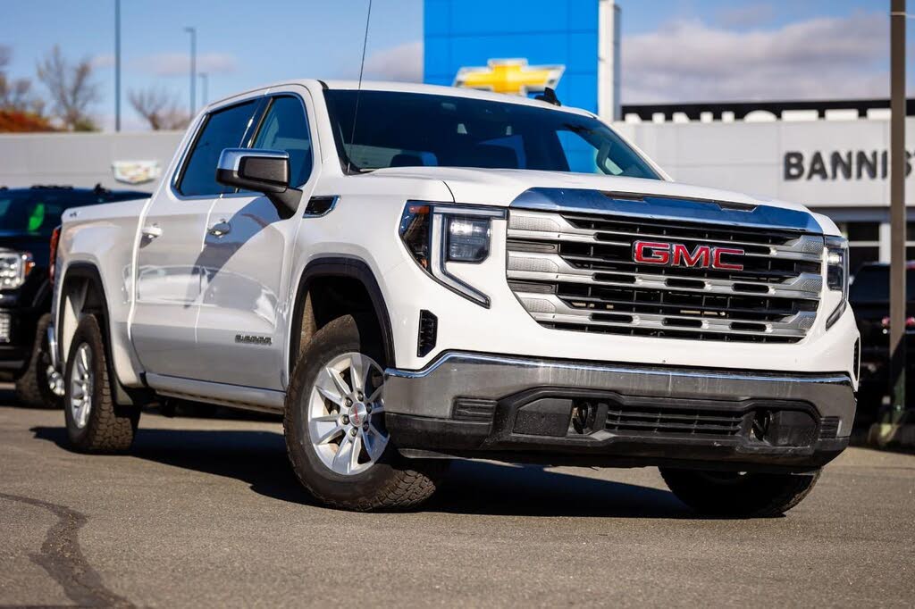 2022 GMC Sierra 1500 SLE Crew Cab 4WD