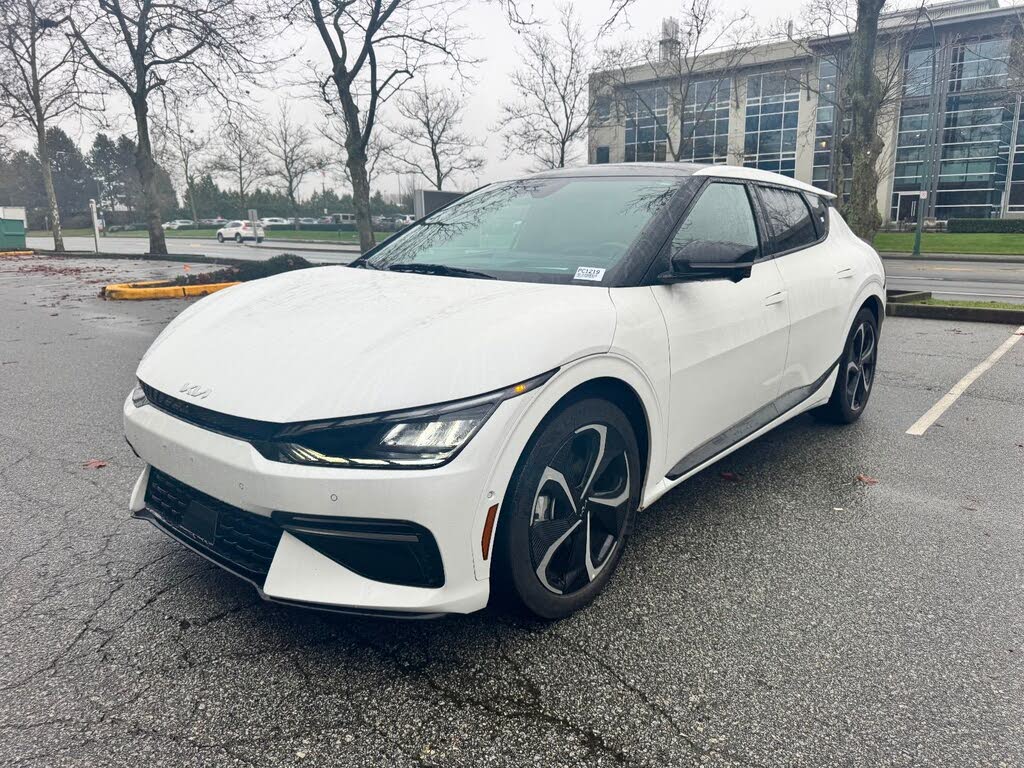 2022 Kia EV6 Long Range AWD with GT-Line Package 2