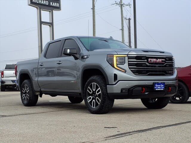 2023 GMC Sierra 1500 AT4 Crew Cab 4WD