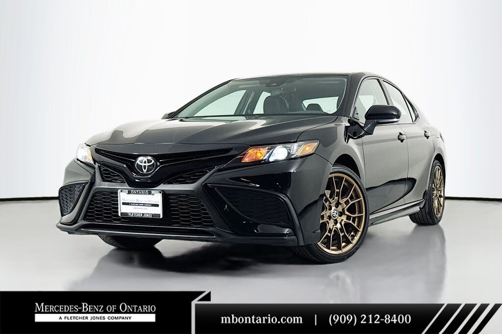 2023 Toyota Camry SE Nightshade FWD