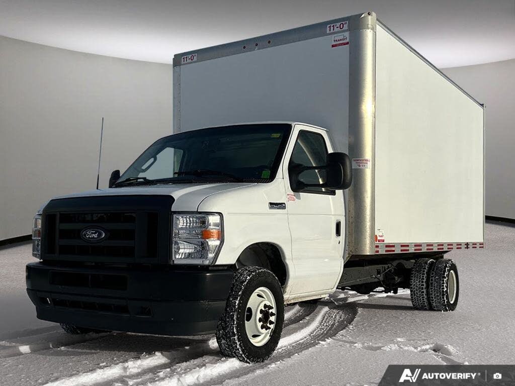 2024 Ford E-Series Chassis E-450 SD Cutaway 158 DRW RWD