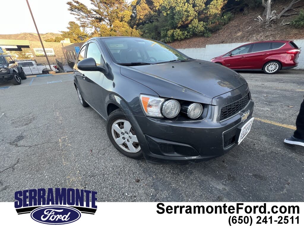 2013 Chevrolet Sonic LS Sedan FWD
