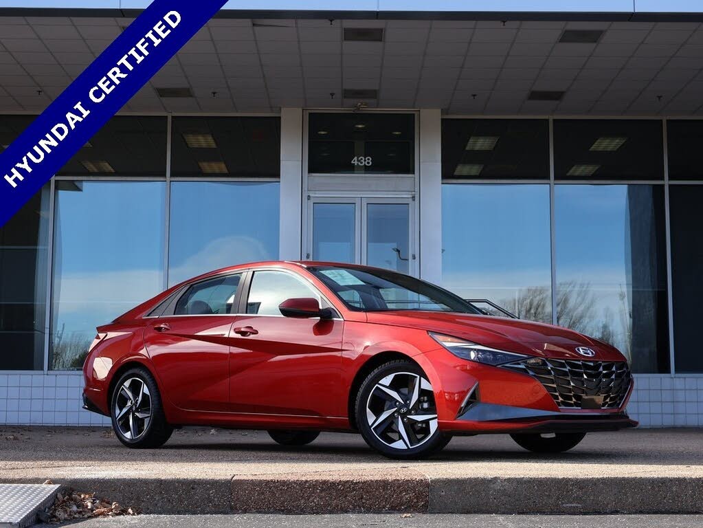 2022 Hyundai Elantra Limited FWD