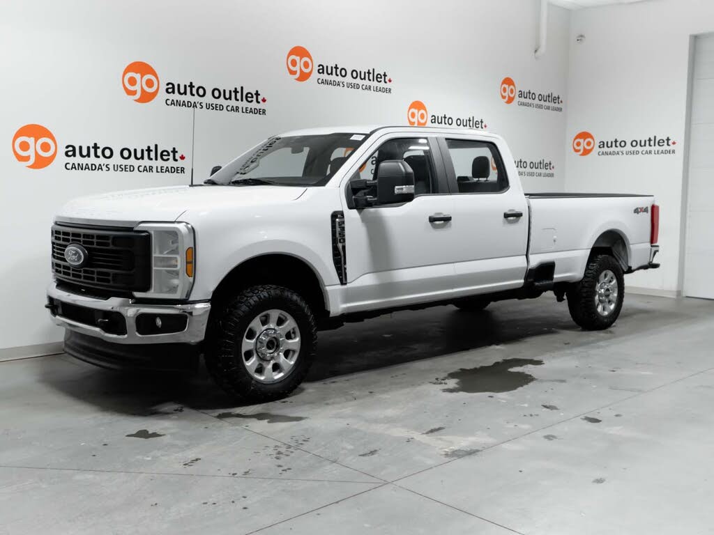 2024 Ford F-350 Super Duty XL Crew Cab 4WD