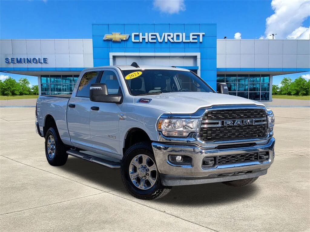 2024 RAM 2500 Big Horn Crew Cab 4WD