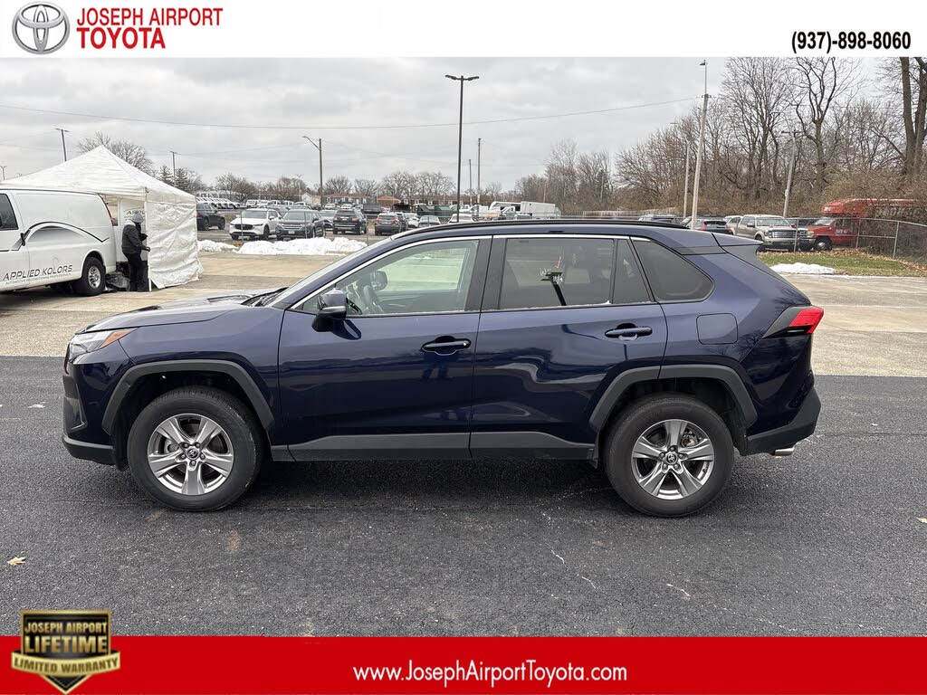 2024 Toyota RAV4 XLE FWD