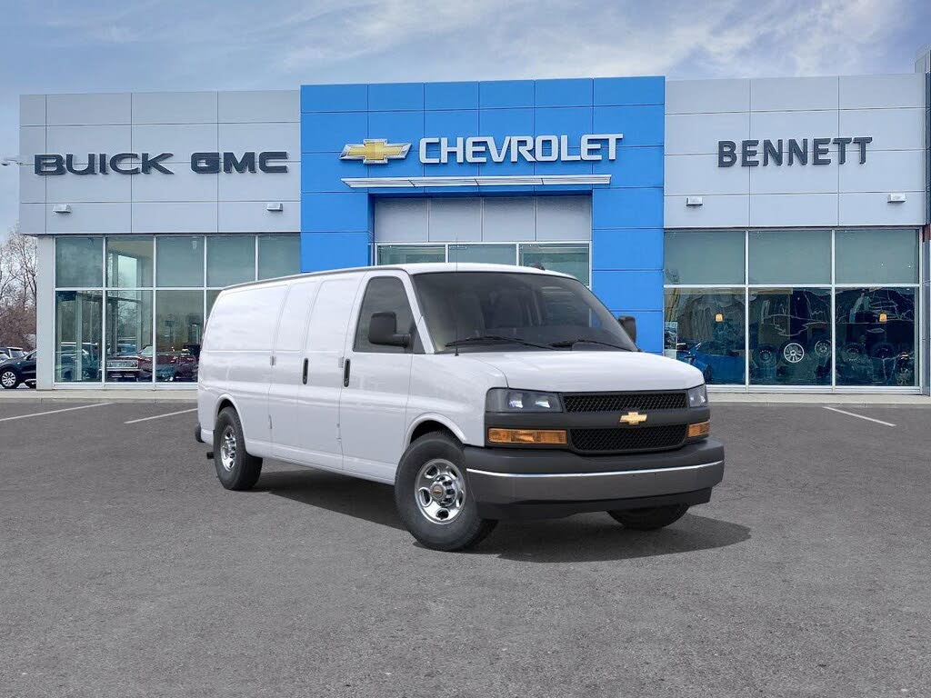 2025 Chevrolet Express Cargo 3500 RWD