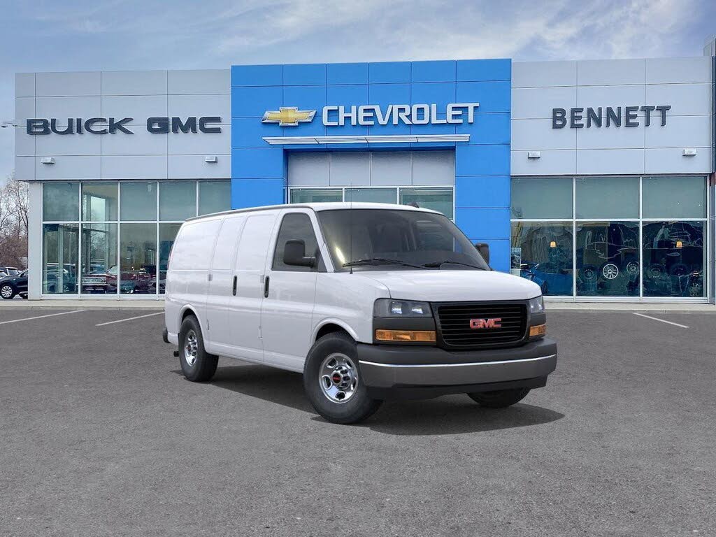 2025 GMC Savana Cargo 2500 RWD