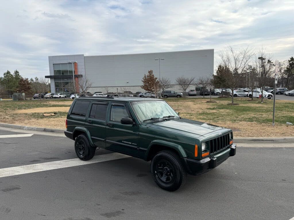 2001 Jeep Cherokee Sport 4-Door RWD