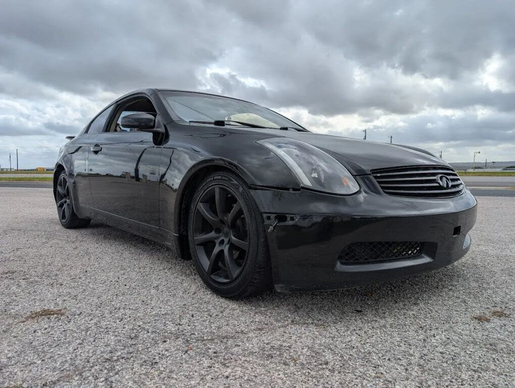 2004 INFINITI G35 Coupe RWD