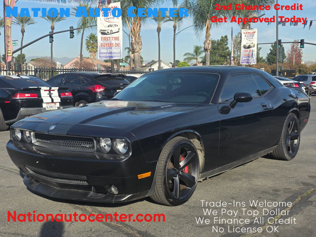 2010 Dodge Challenger SRT8 RWD