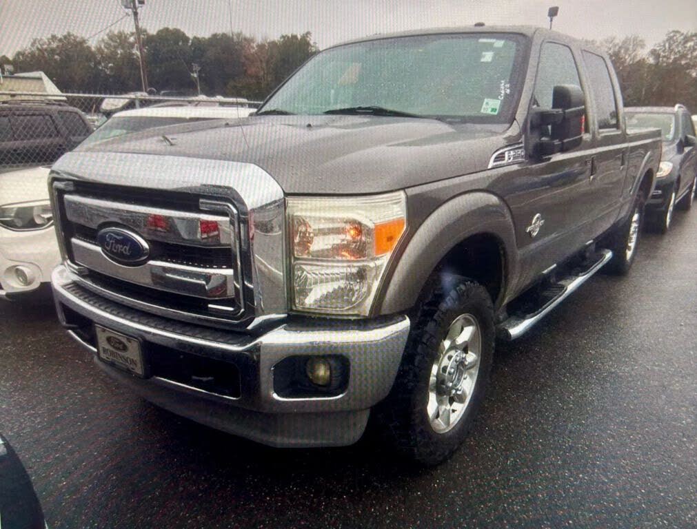 2014 Ford F-250 Super Duty Lariat Crew Cab 4WD