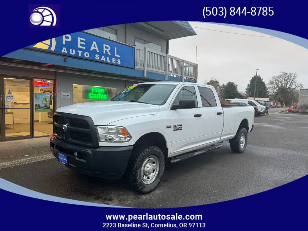 2017 RAM 2500 Tradesman Crew Cab LB 4WD