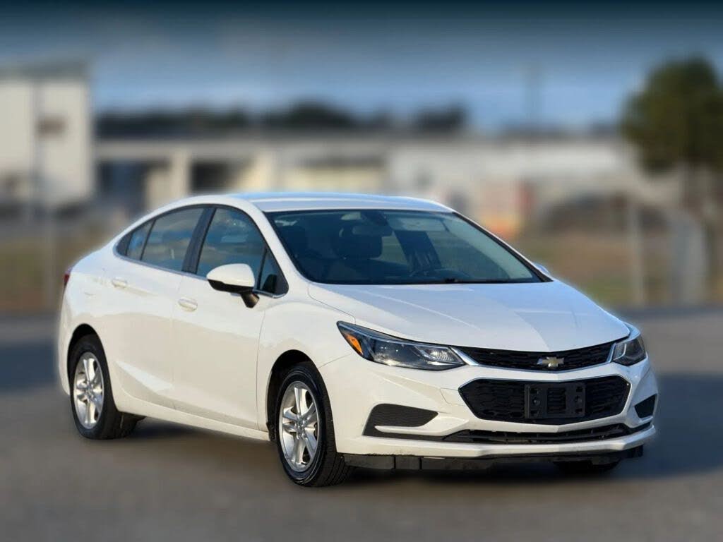 2018 Chevrolet Cruze LT Sedan FWD