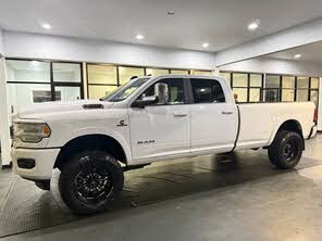 RAM 3500 Laramie Crew Cab LB 4WD
