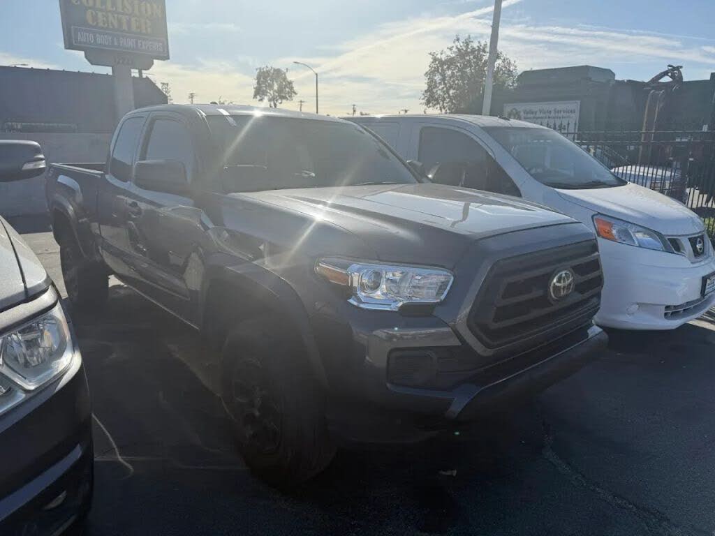 2022 Toyota Tacoma SR V6 Access Cab 4WD