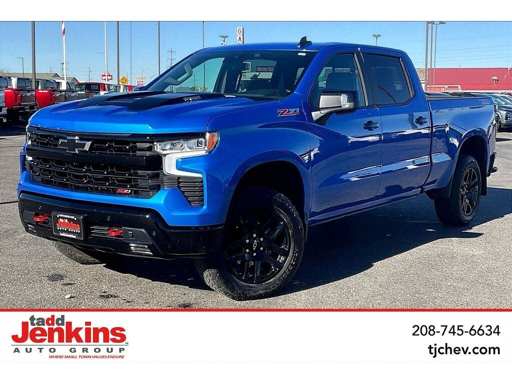 2025 Chevrolet Silverado 1500 LT Trail Boss Crew Cab 4WD