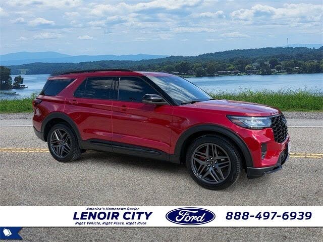 2025 Ford Explorer ST AWD