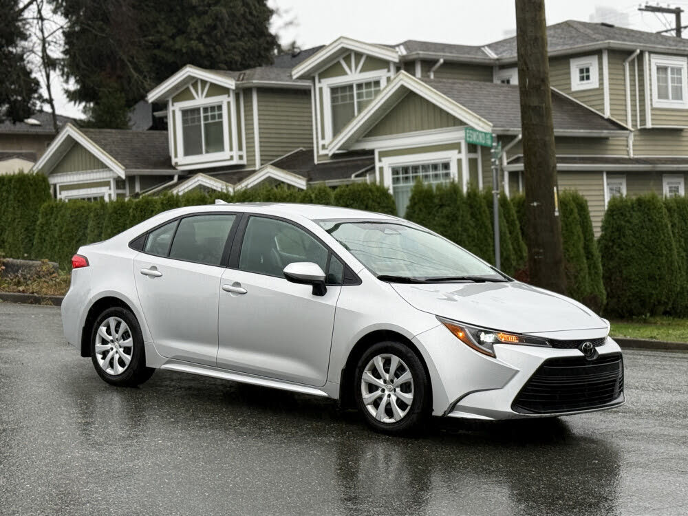 2023 Toyota Corolla LE FWD