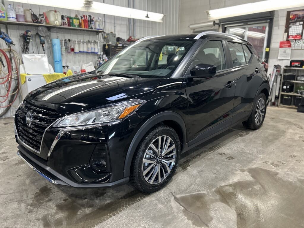 2024 Nissan Kicks SV FWD