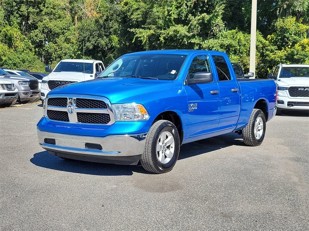 2024 RAM 1500 Classic SLT Quad Cab 4WD