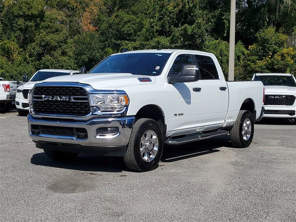 2024 RAM 2500 Big Horn Crew Cab 4WD