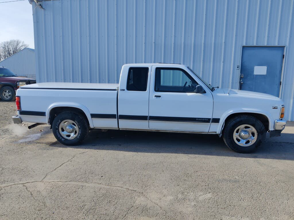 1995 Dodge Dakota Sport Club Cab RWD