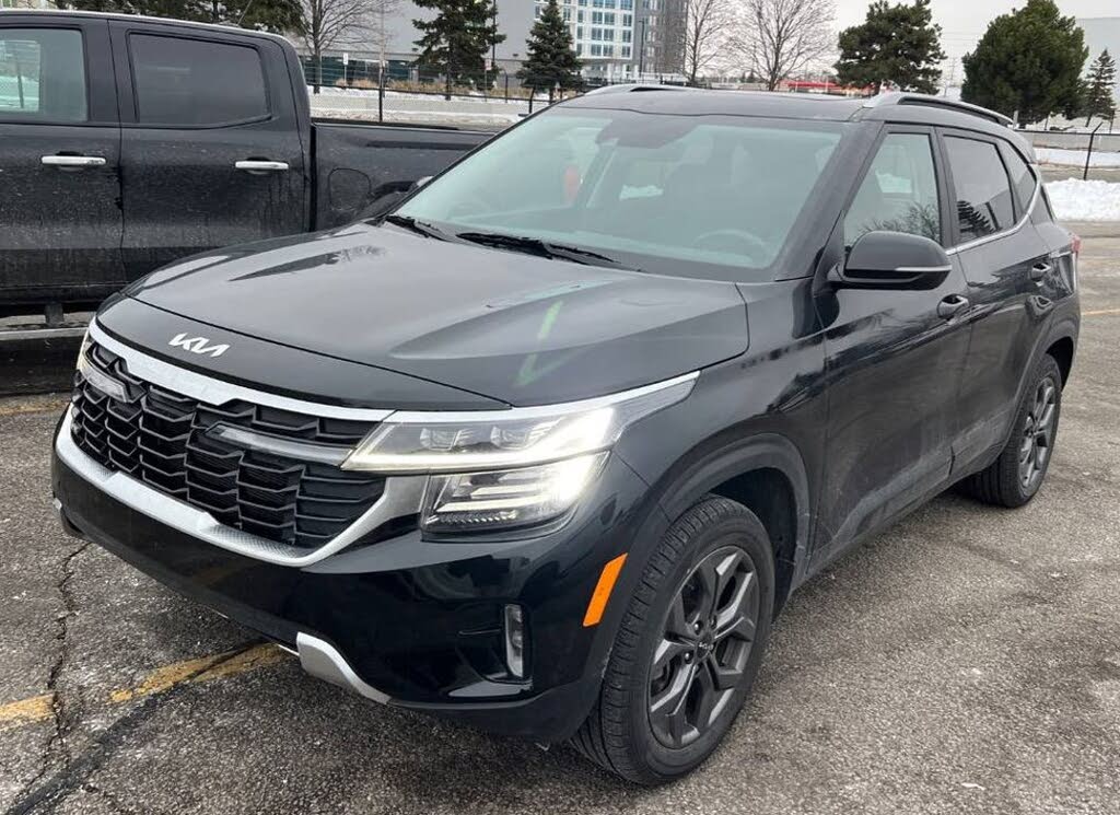 2025 Kia Seltos EX AWD