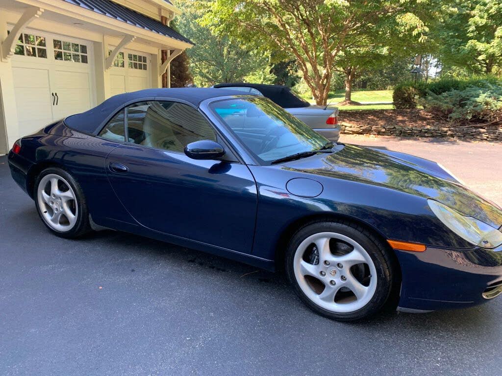 2000 Porsche 911 Carrera Cabriolet RWD