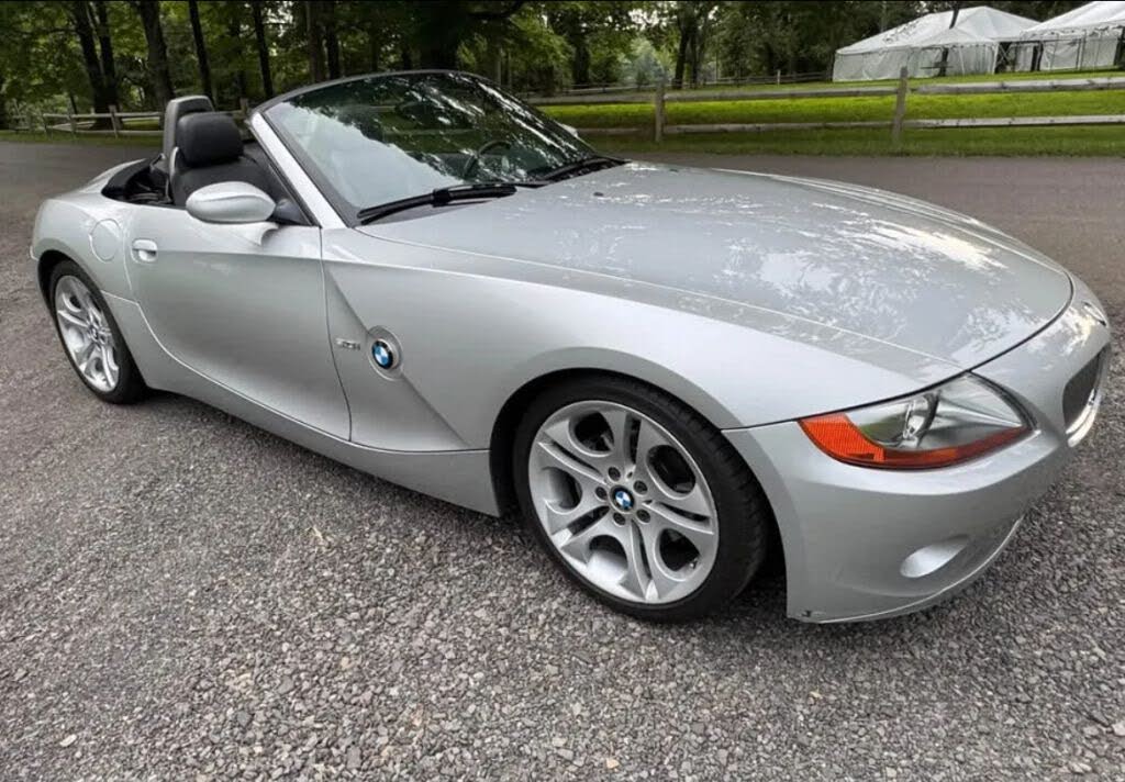 2003 BMW Z4 3.0i Roadster RWD