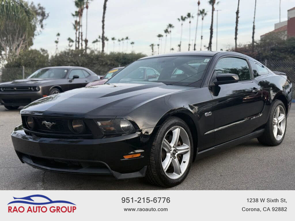 2012 Ford Mustang GT Premium Coupe RWD