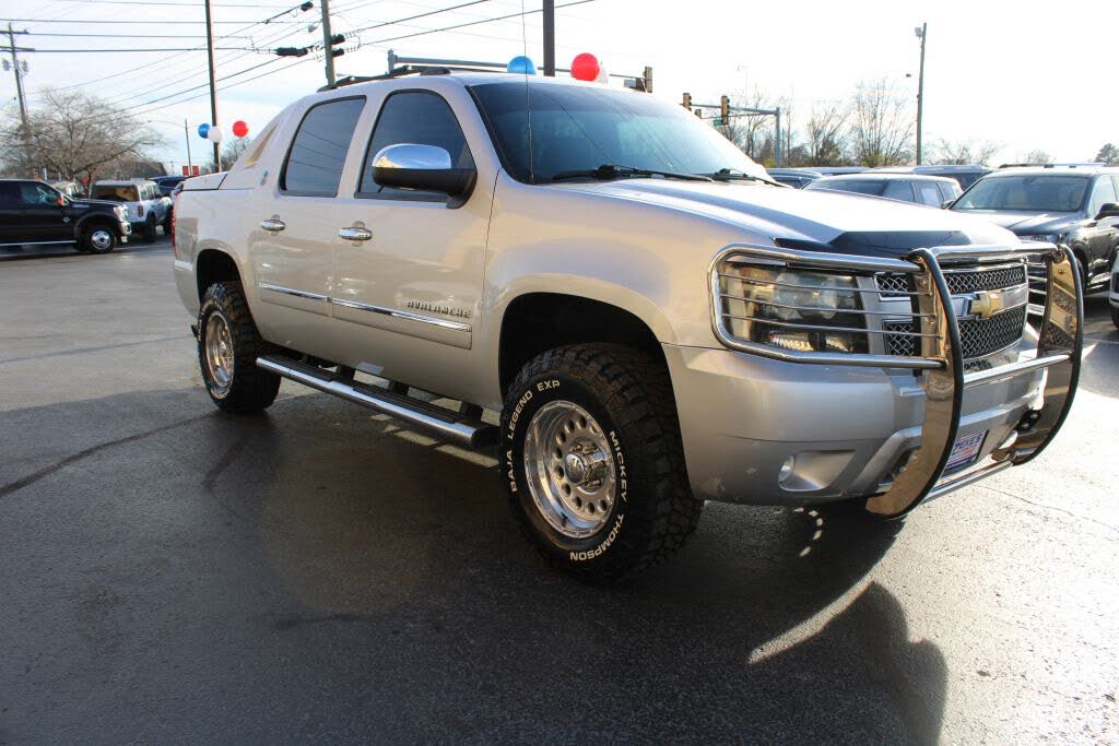 2013 Chevrolet Avalanche LTZ Black Diamond Edition 4WD