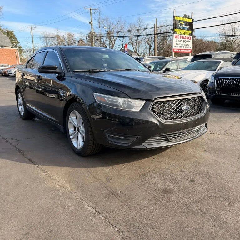 2013 Ford Taurus SEL