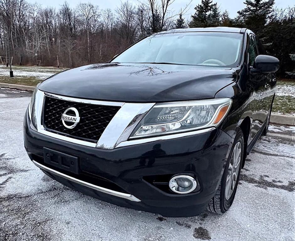 Nissan Pathfinder S 2014