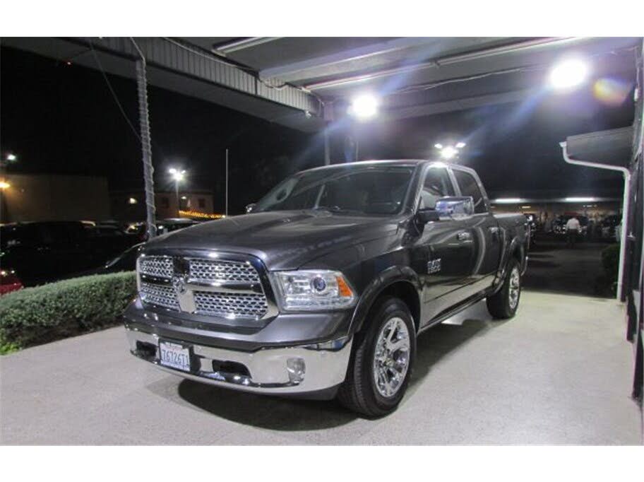 2014 RAM 1500 Laramie Crew Cab 4WD