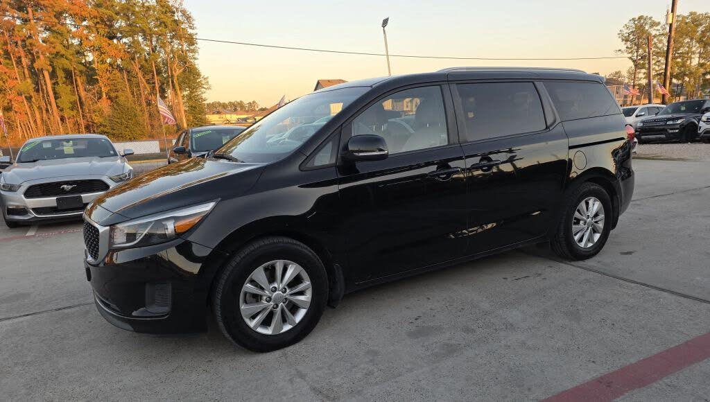 2015 Kia Sedona LX