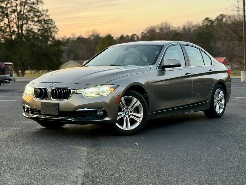 2016 BMW 3 Series 328i Sedan RWD