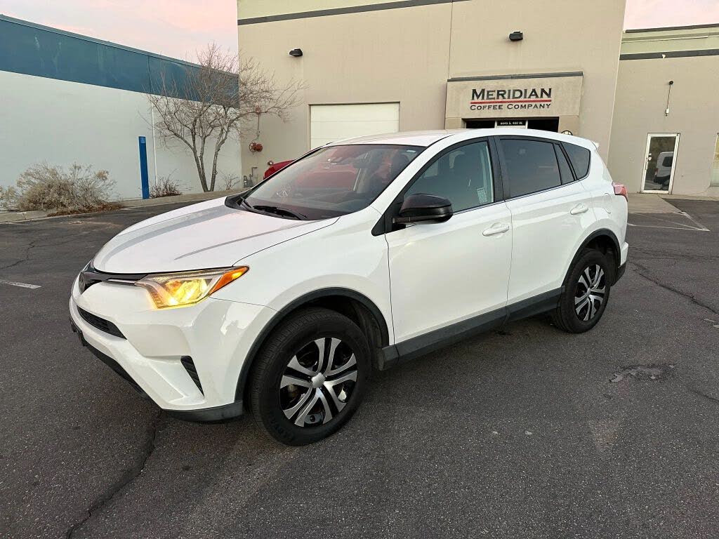 2018 Toyota RAV4 LE AWD