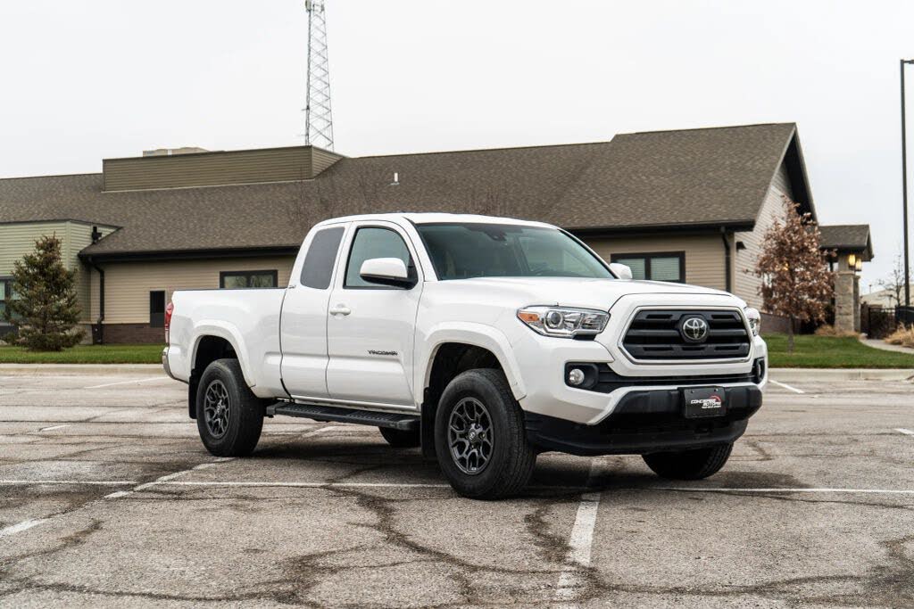 2018 Toyota Tacoma SR5 V6 Access Cab 4WD