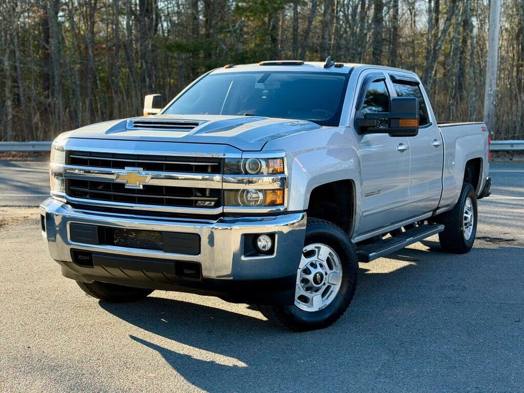 2019 Chevrolet Silverado 2500HD LT Crew Cab 4WD