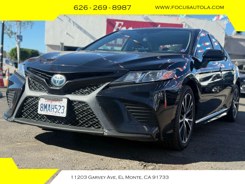2019 Toyota Camry Hybrid SE FWD