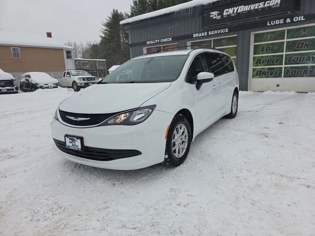 2020 Chrysler Voyager LXi FWD