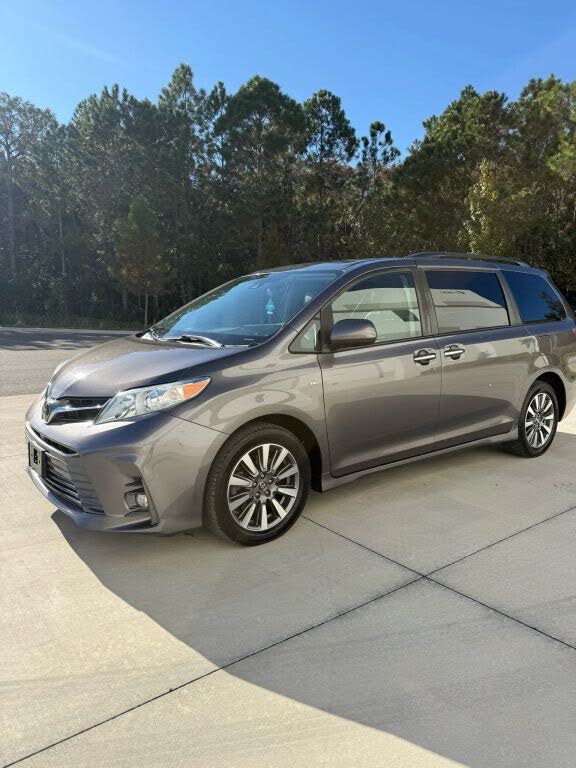 2020 Toyota Sienna XLE Premium 7-Passenger AWD