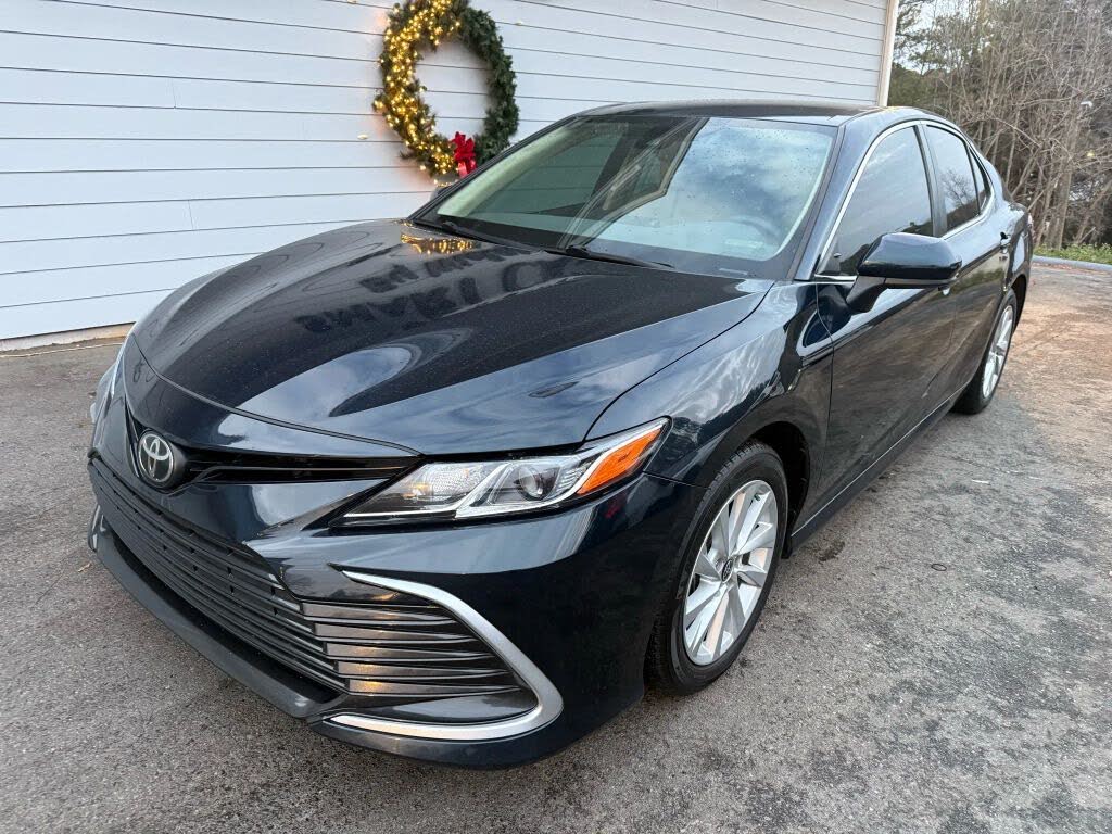 2021 Toyota Camry LE FWD