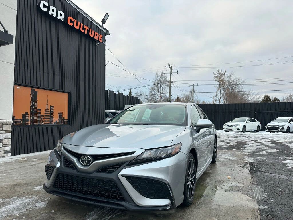 2021 Toyota Camry SE FWD