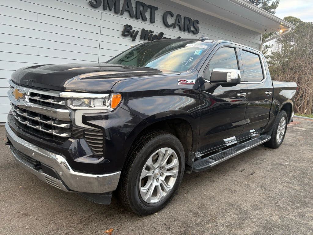2023 Chevrolet Silverado 1500 LTZ Crew Cab 4WD