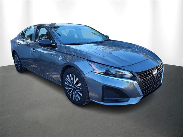 2024 Nissan Altima 2.5 SV FWD