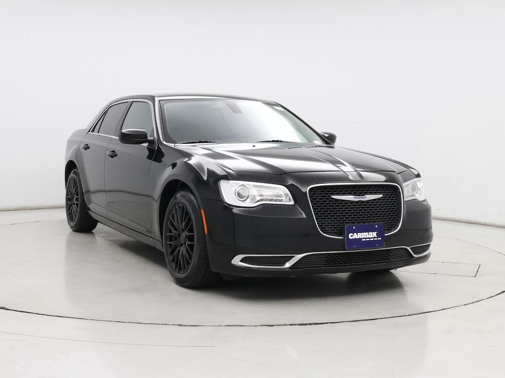 2019 Chrysler 300 Touring RWD